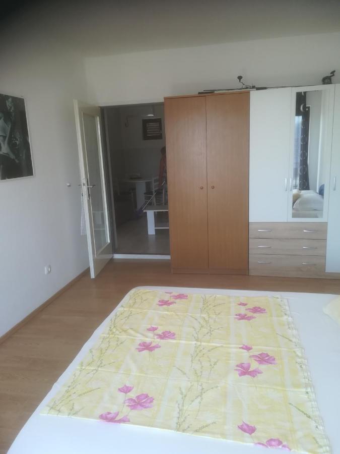 Apartmani Huljev Primošten Exteriér fotografie