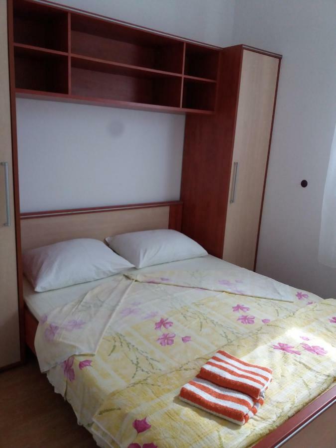 Apartmani Huljev Primošten Exteriér fotografie